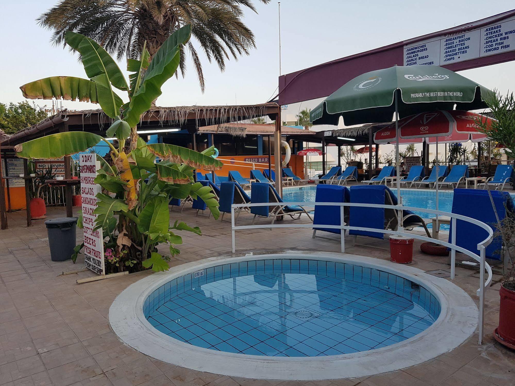 Kkaras Hotel 3 Star Ayia Napa Exteriér fotografie