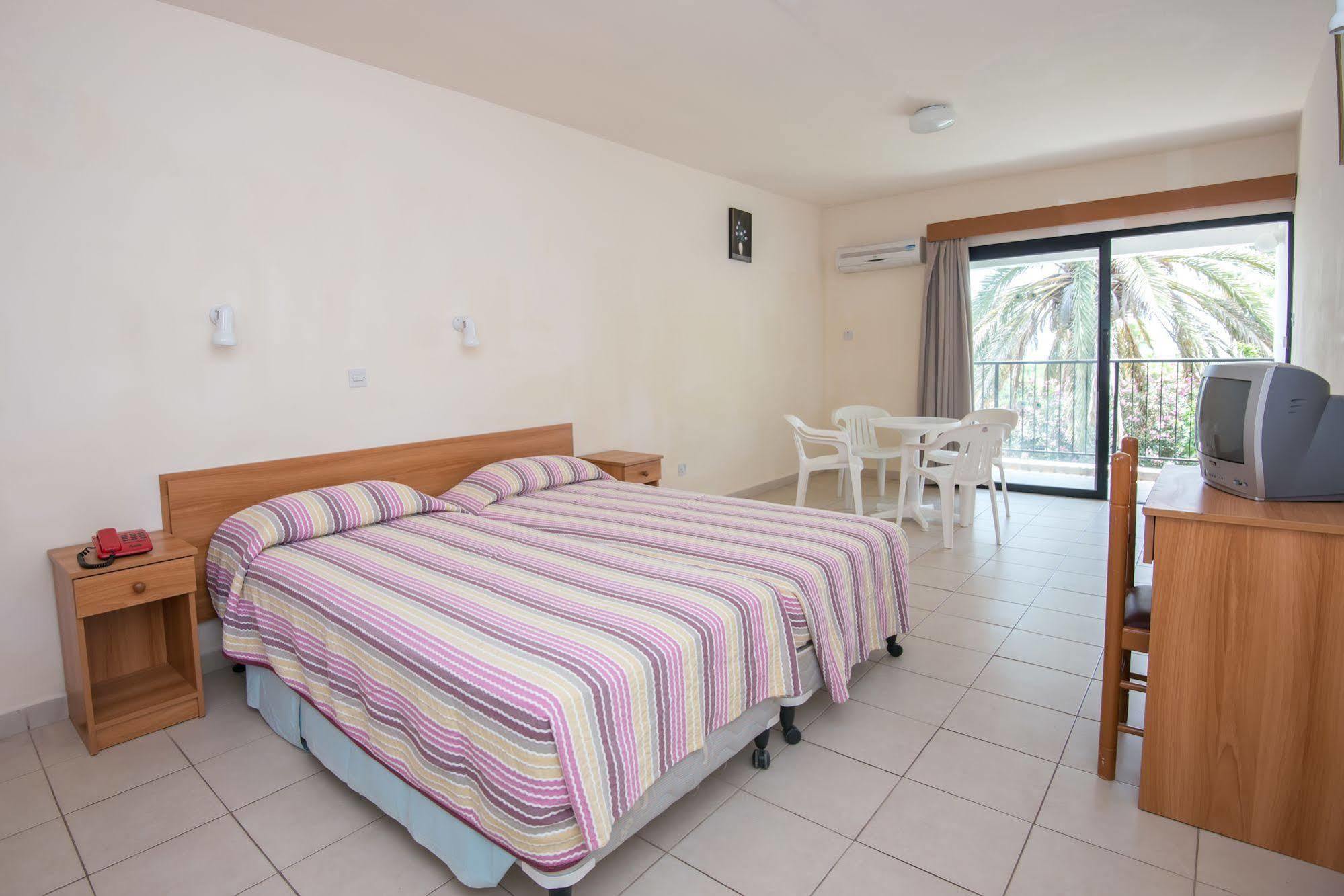Kkaras Hotel 3 Star Ayia Napa Exteriér fotografie