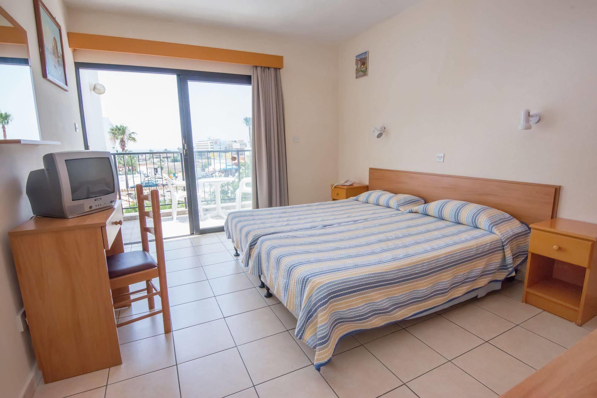 Kkaras Hotel 3 Star Ayia Napa Exteriér fotografie